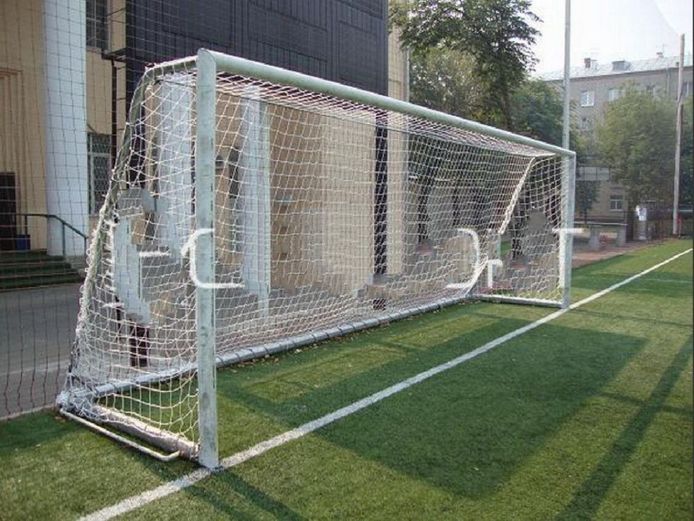 Сетка для футбольных ворот нить 2,5 мм, безузловая, 100х100 мм  пара Pioner A14955