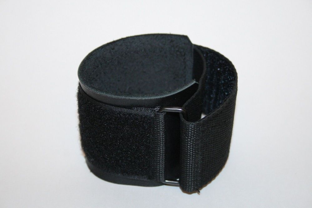 Напульсник кожа, усиленный ширина 6,5 см  Pioner A12159