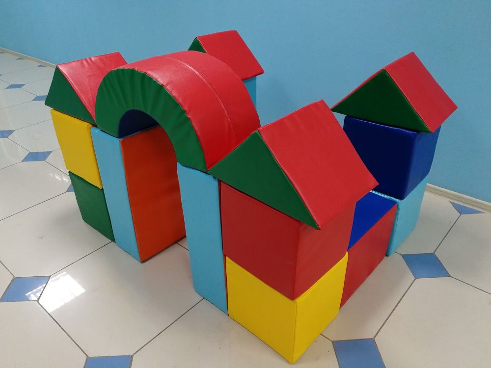 Детский конструктор- Замок  Pioner A11156