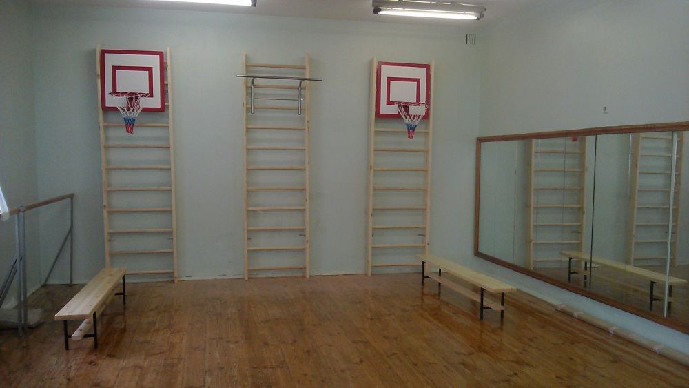 Скамейка гимнастическая 2 м металлические ножки  Pioner A15242