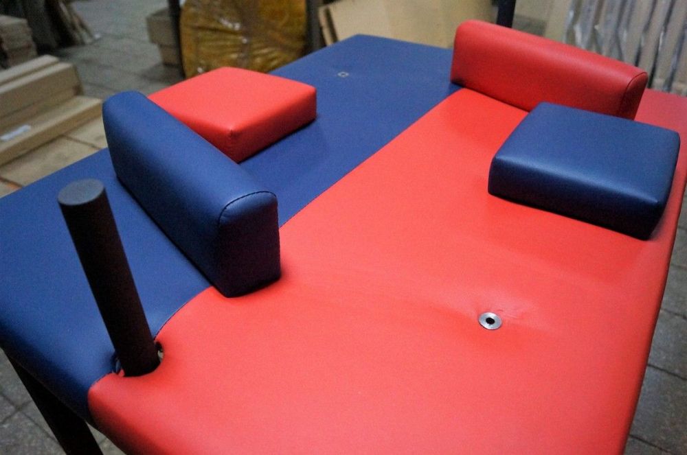 Стол для армрестлинга разборный  Pioner A12236