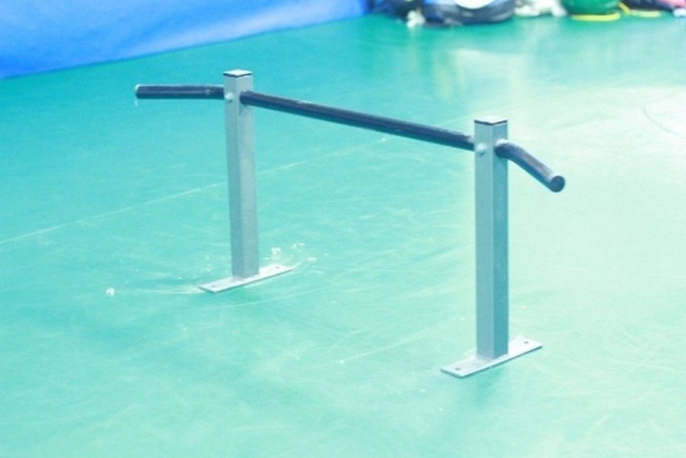 Турник на стену малютка  Pioner A16168