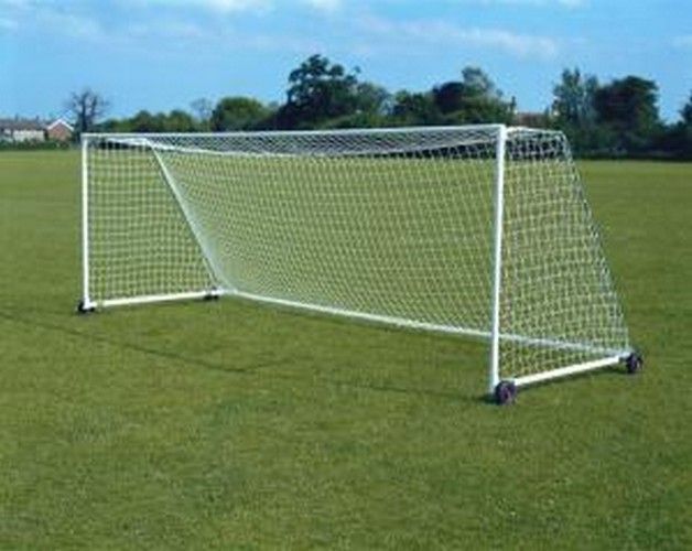 Сетка для футбольных ворот нить 2,2 мм (5х2х1х1,5) ячейка 100х100 белый Pioner A15456