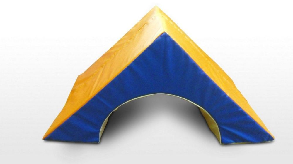 Арка треугольная 56х56х50 см, d40 см Pioner A11162