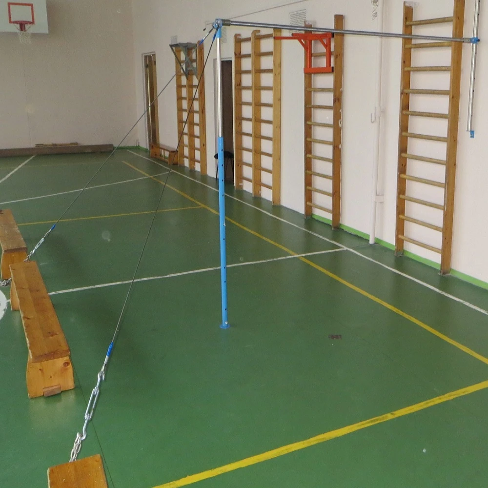 Перекладина гимнастическая пристенная