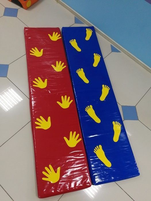 Коврик со следочками 170х40х4см из 2х частей (ручки, ножки)  Pioner A11184