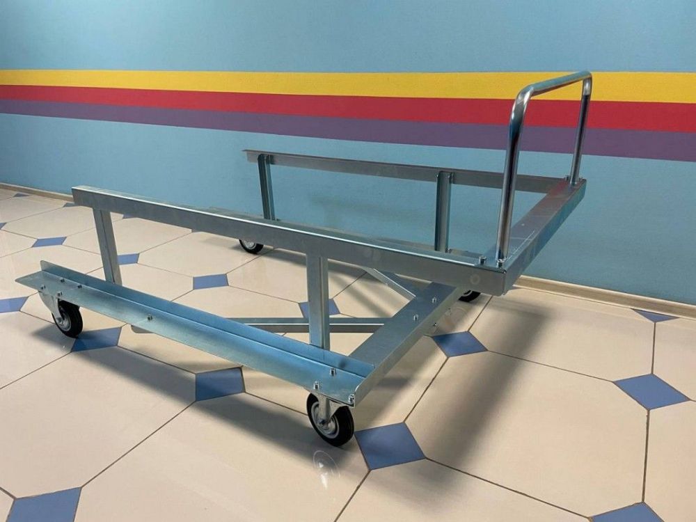 Тележка для барьеров соревновательных  Pioner A15308