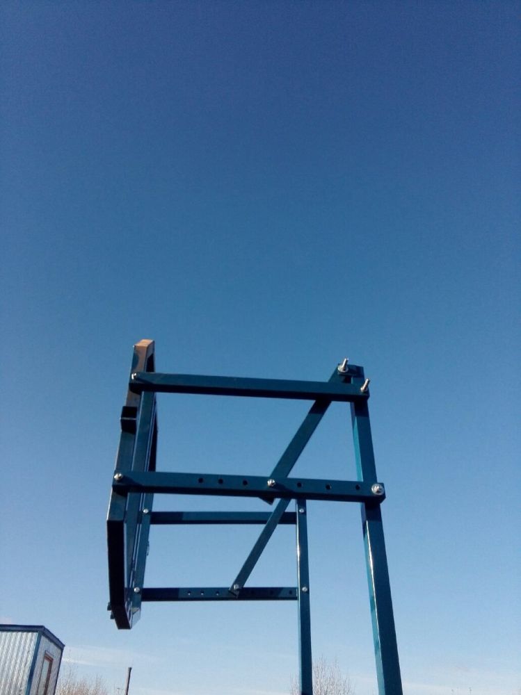 Стритбольная мобильная стойка (щит-оргстекло)  Pioner A13421