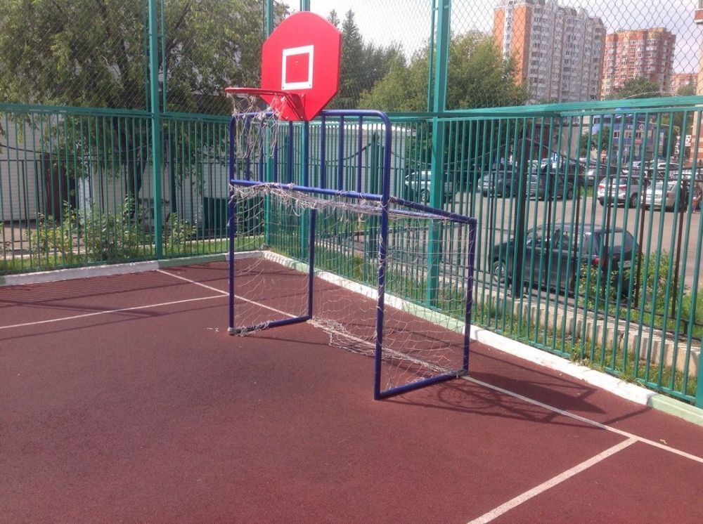 Хоккейные ворота со щитом  Pioner A13757