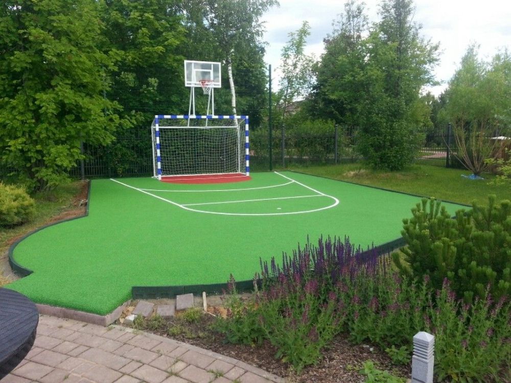 Ворота с баскетбольным щитом из оргстекла с удлиненными штангами и стаканами  Pioner A13845