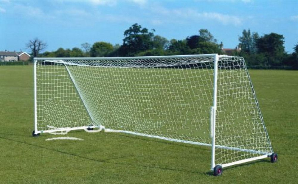 Сетка для футбольных ворот нить 2,2 мм, узловая, 100х100 мм  пара Pioner A14957