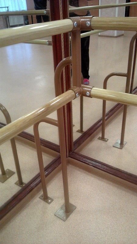 Кронштейн напольный 2-рядный, угловой,  Pioner A15218