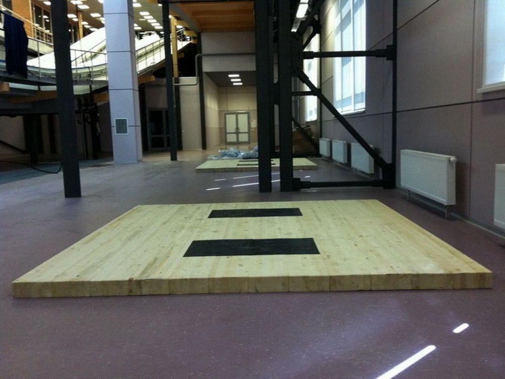 Помост тяжелоатлетический (тренировочный) 4х4х0,1 м  Pioner A12033