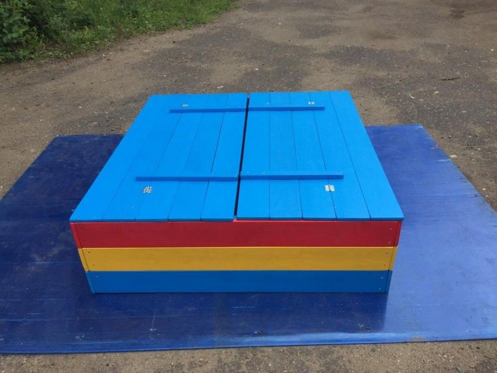 Песочница-трансформер дерево 1,8х1,8м без лака (с крышкой)  Pioner A10843