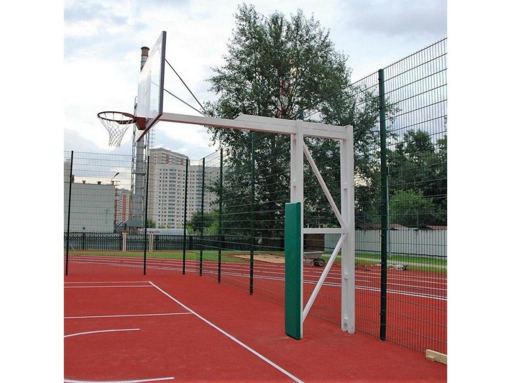 Стойка баскетбольная уличная с защитой, щитом из оргстекла, аморт. кольцом и сеткой, вынос 325 см  Pioner A13913